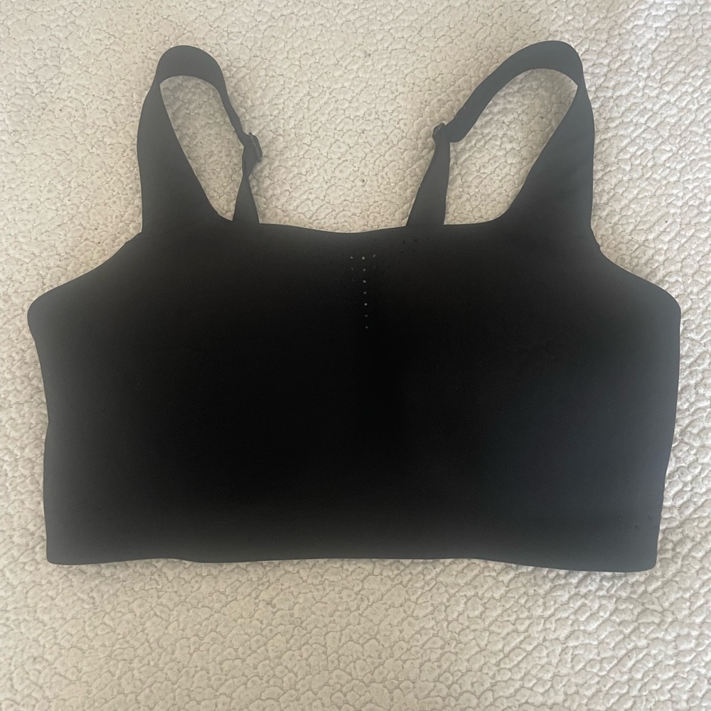 Victoria's Secret Featherweight MAX Sports Bra.
